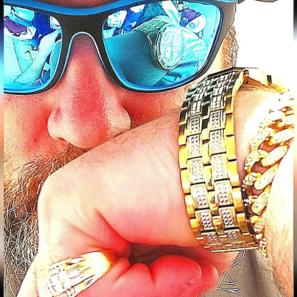 Meet your Posher, Tyler - Picture 8 of 15